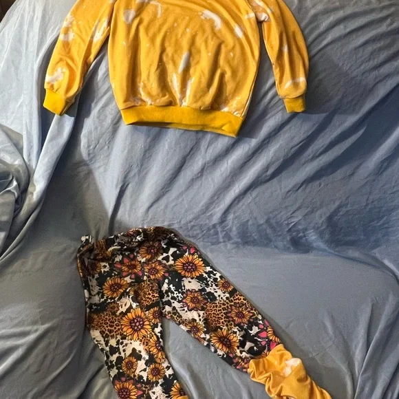 Yellow Sunflower Sweatshirt and Floral Pants Set - Picture 2 of 6